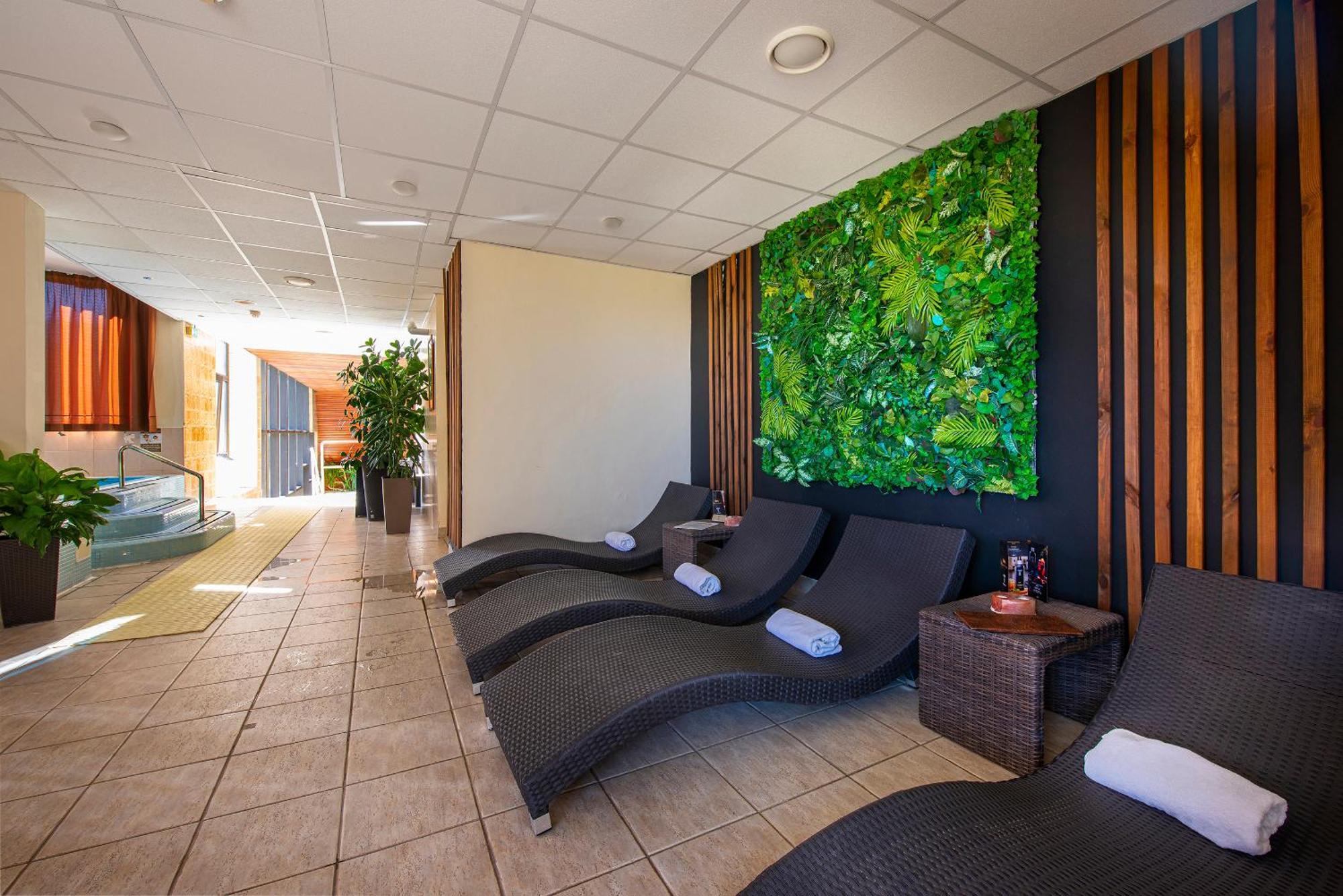President Hotel Montfort Ždiar Dış mekan fotoğraf