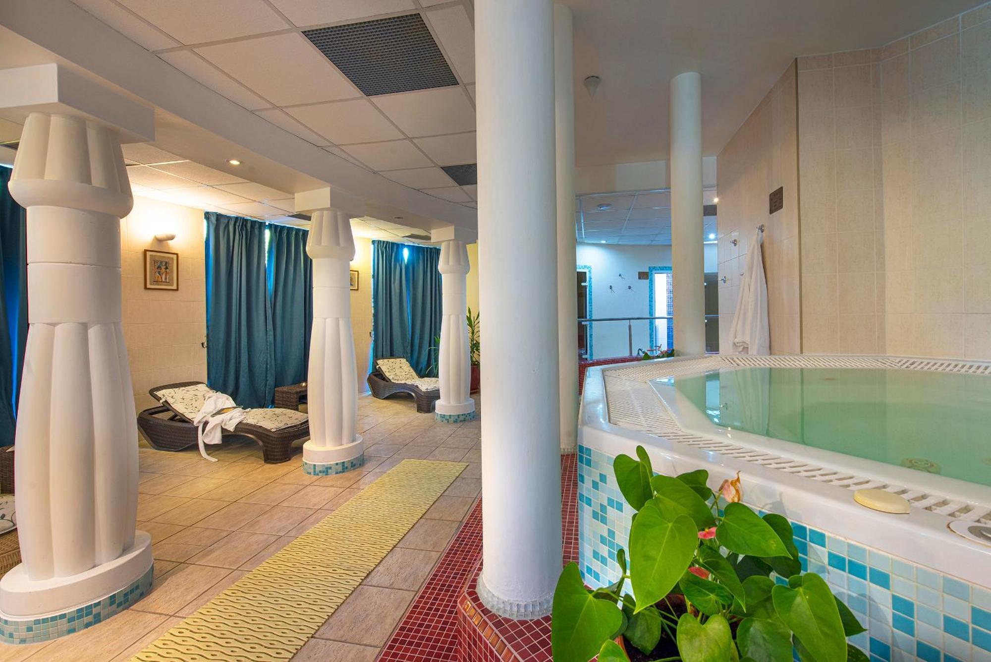 President Hotel Montfort Ždiar Dış mekan fotoğraf