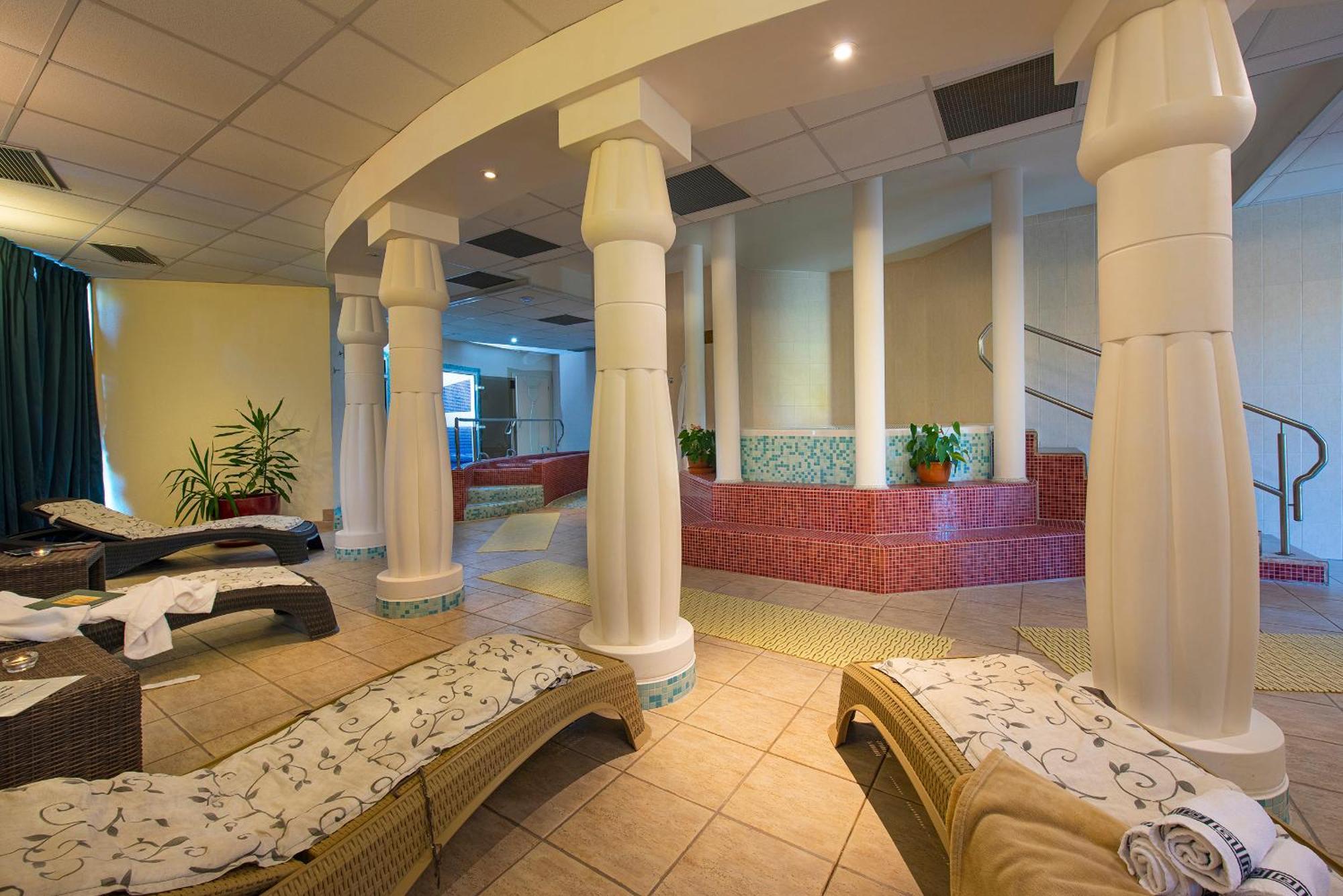 President Hotel Montfort Ždiar Dış mekan fotoğraf