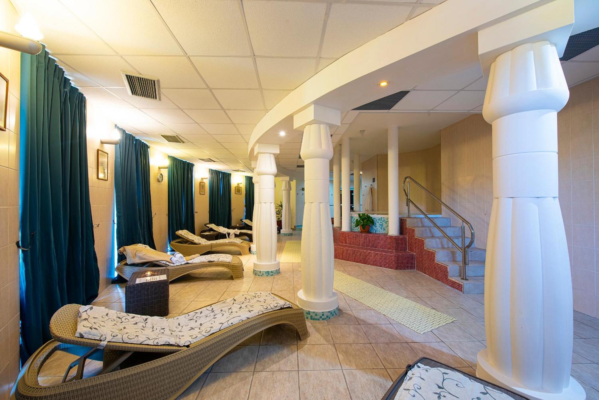 President Hotel Montfort Ždiar Dış mekan fotoğraf